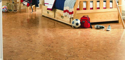 Korkowa podłoga w pokoju dziecka
